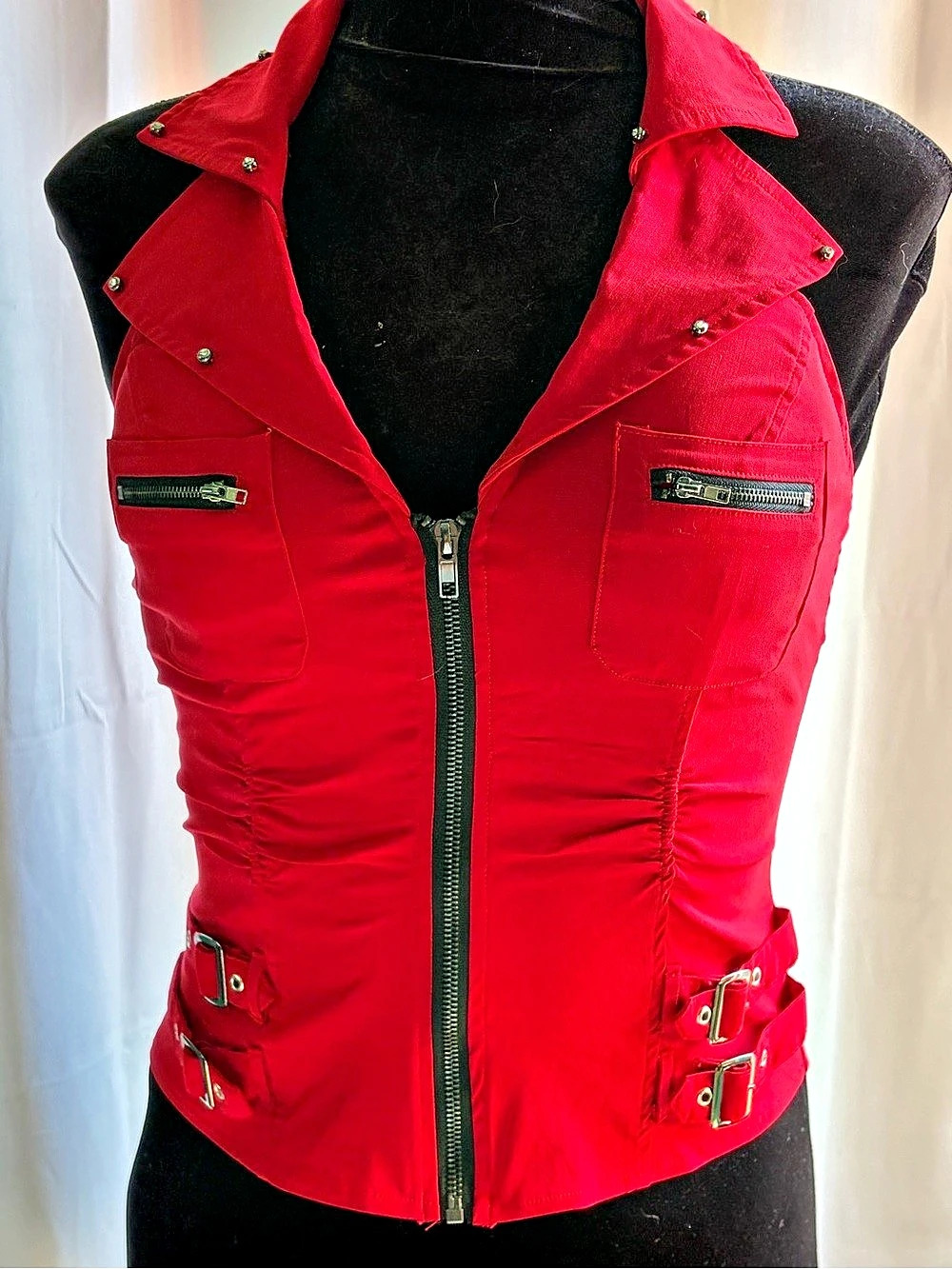 Hearts & Rob Red Utility Vest Size Medium Like New